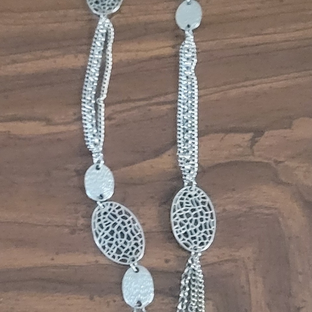 Elegant Silver Chain Necklace